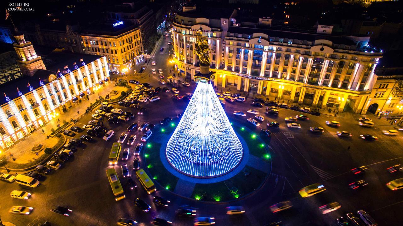 Freedom Square Apart Hotel Тбилиси Экстерьер фото